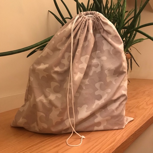 For working women! Functional black bag w/ straps - Picture 6 of 6